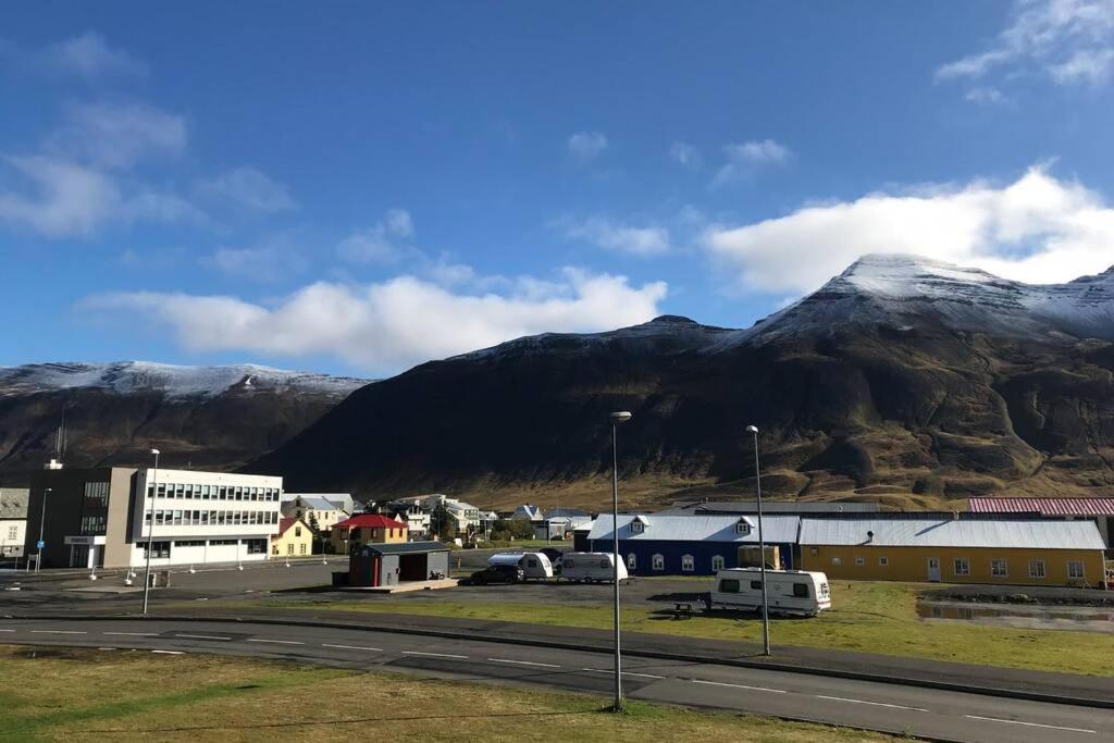 House With A Warm Soul In North Iceland Siglufjordur Экстерьер фото