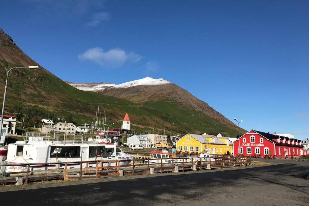 House With A Warm Soul In North Iceland Siglufjordur Экстерьер фото